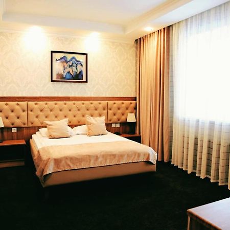 Bereke Hotel Щучинск Экстерьер фото